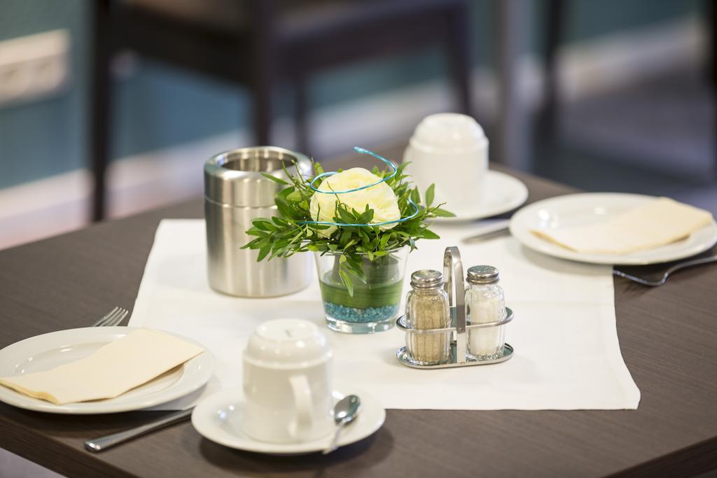 Hotel Am Markt Ennigerloh ภายนอก รูปภาพ